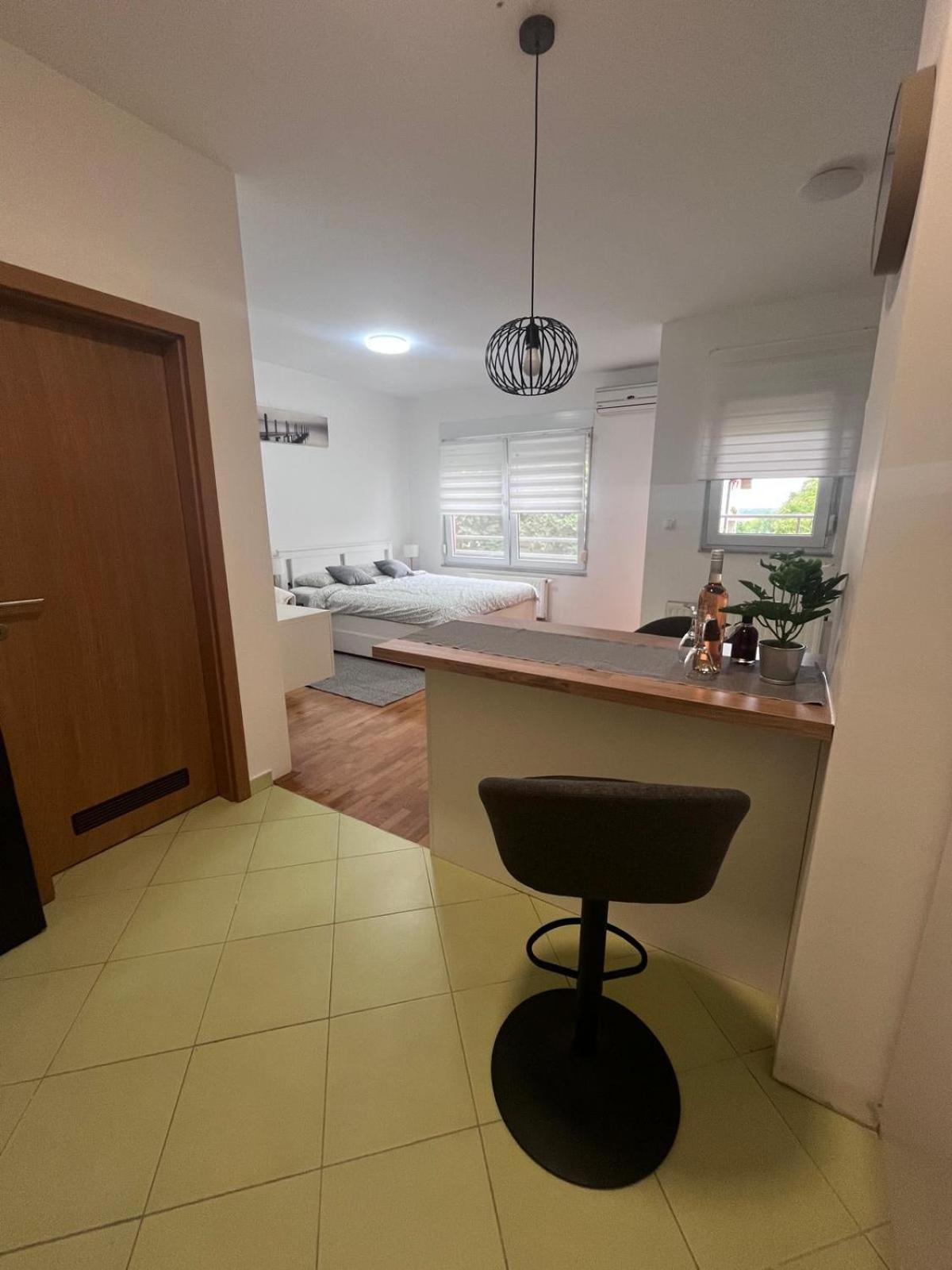 Studio Apartman - Sweet&Little Vrbovec 외부 사진
